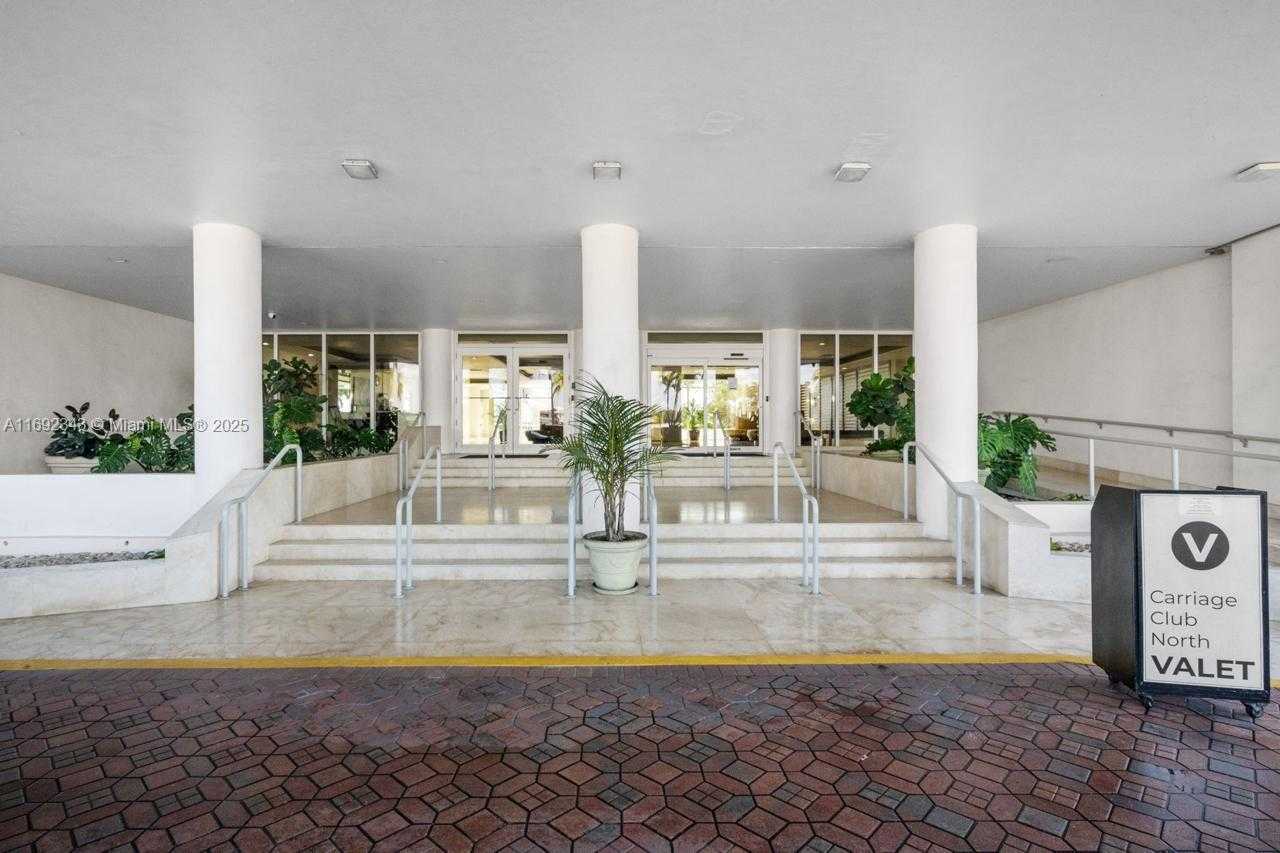 Small Image of 5005 COLLINS AVE #615, Miami Beach Number 3