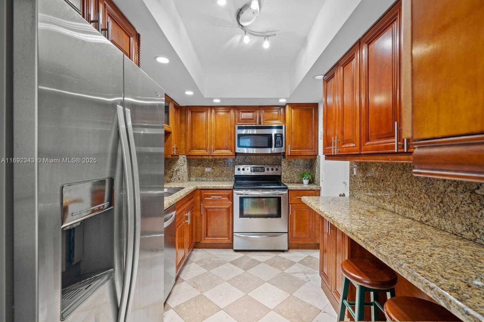 Small Image of 5005 COLLINS AVE #615, Miami Beach Number 5