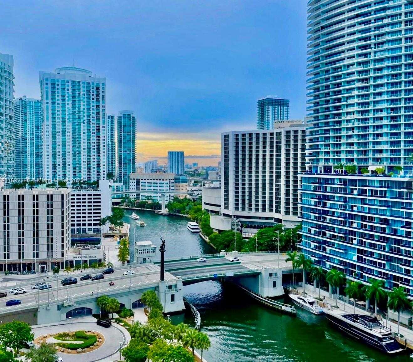 Small Image of 495 BRICKELL AVE #4103, Miami Number 25