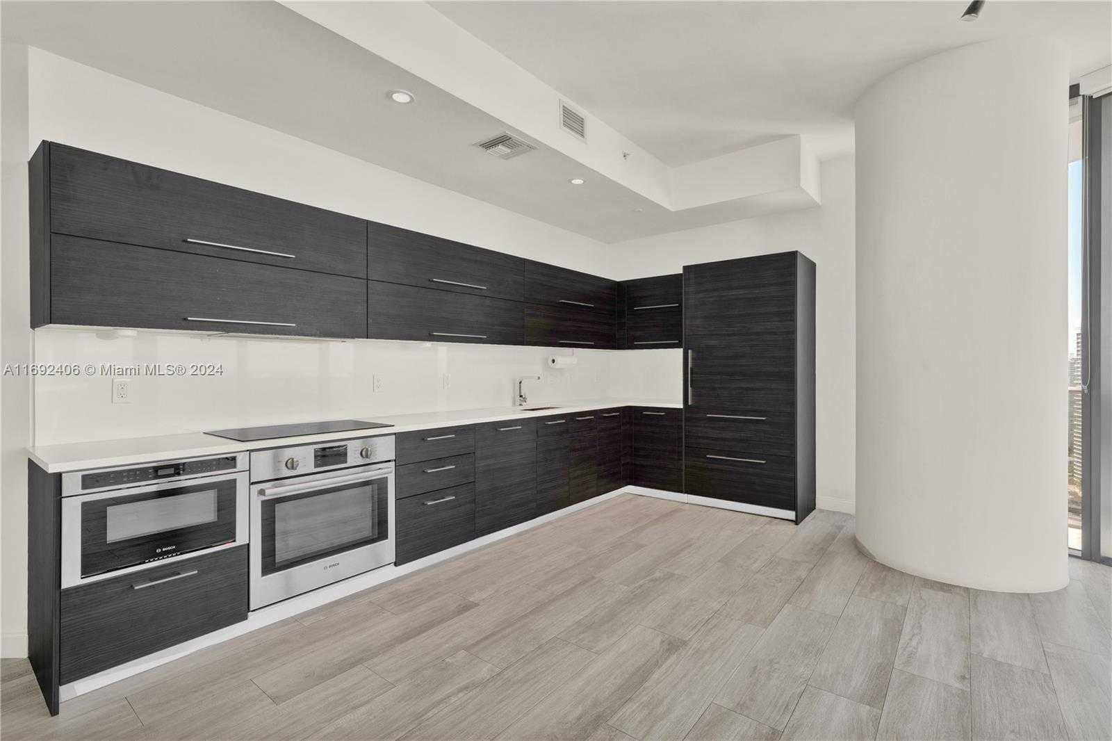 Small Image of 45 SOUTH WEST 9TH ST #4306, Miami Number 2