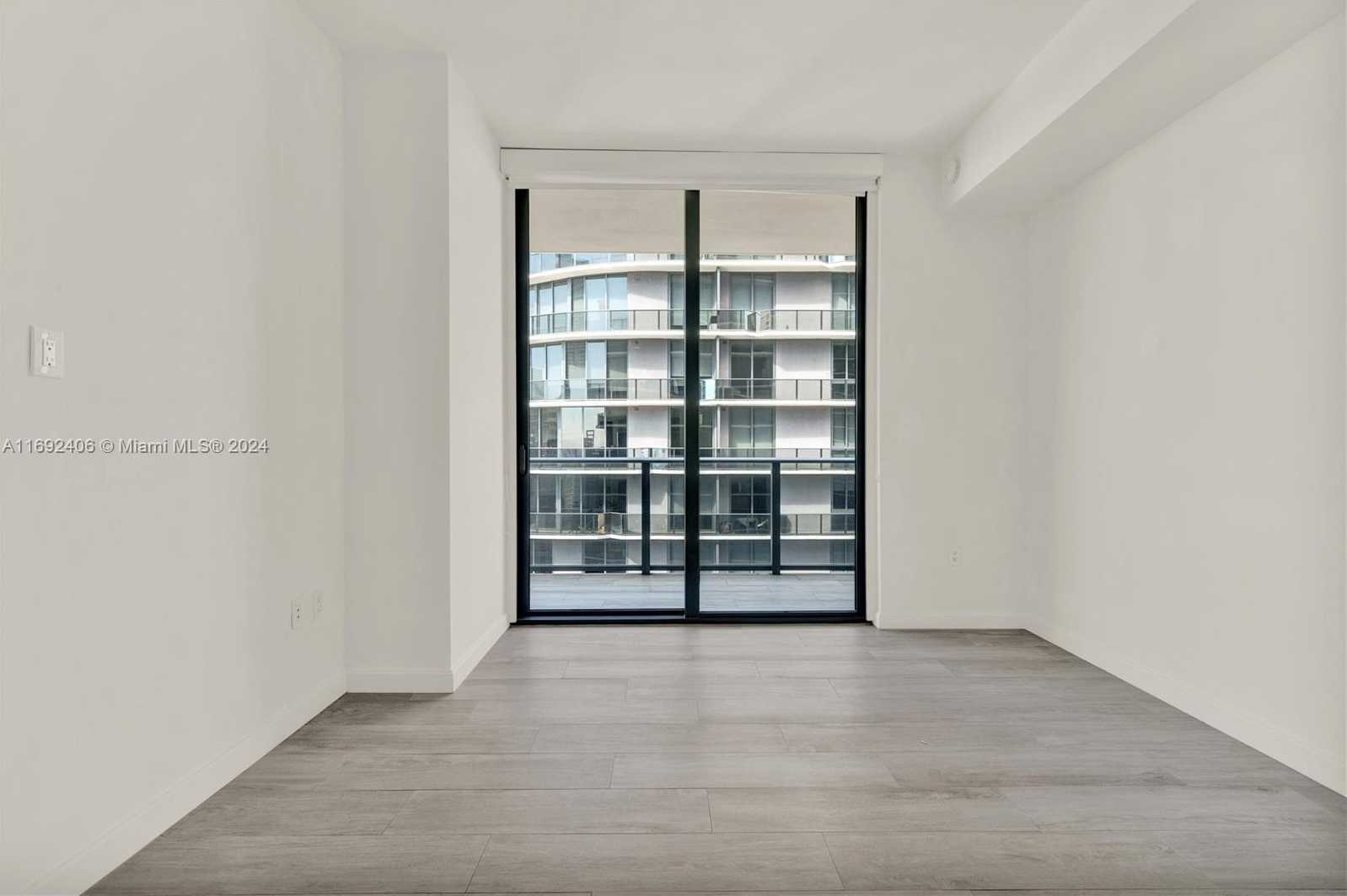 Small Image of 45 SOUTH WEST 9TH ST #4306, Miami Number 22