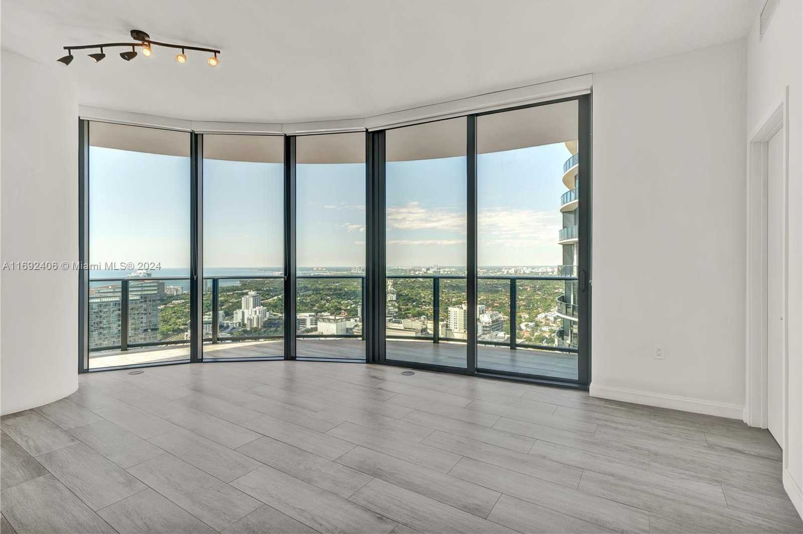 Small Image of 45 SOUTH WEST 9TH ST #4306, Miami Number 23