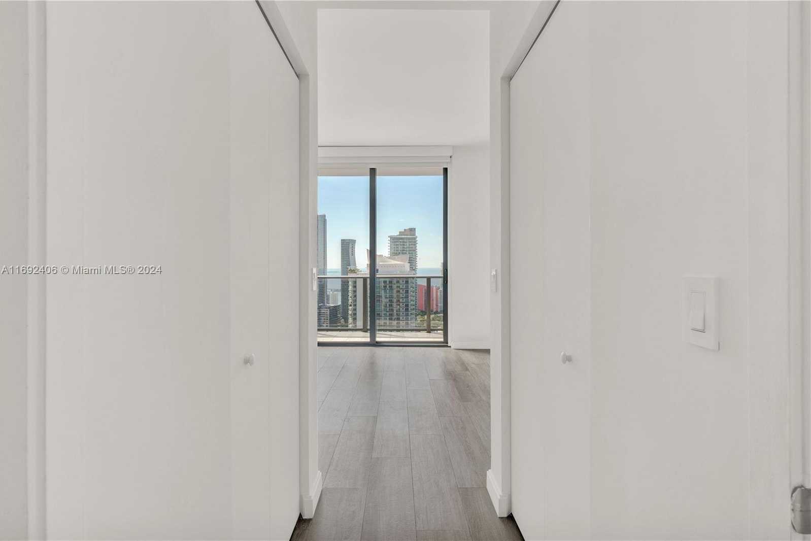 Small Image of 45 SOUTH WEST 9TH ST #4306, Miami Number 27