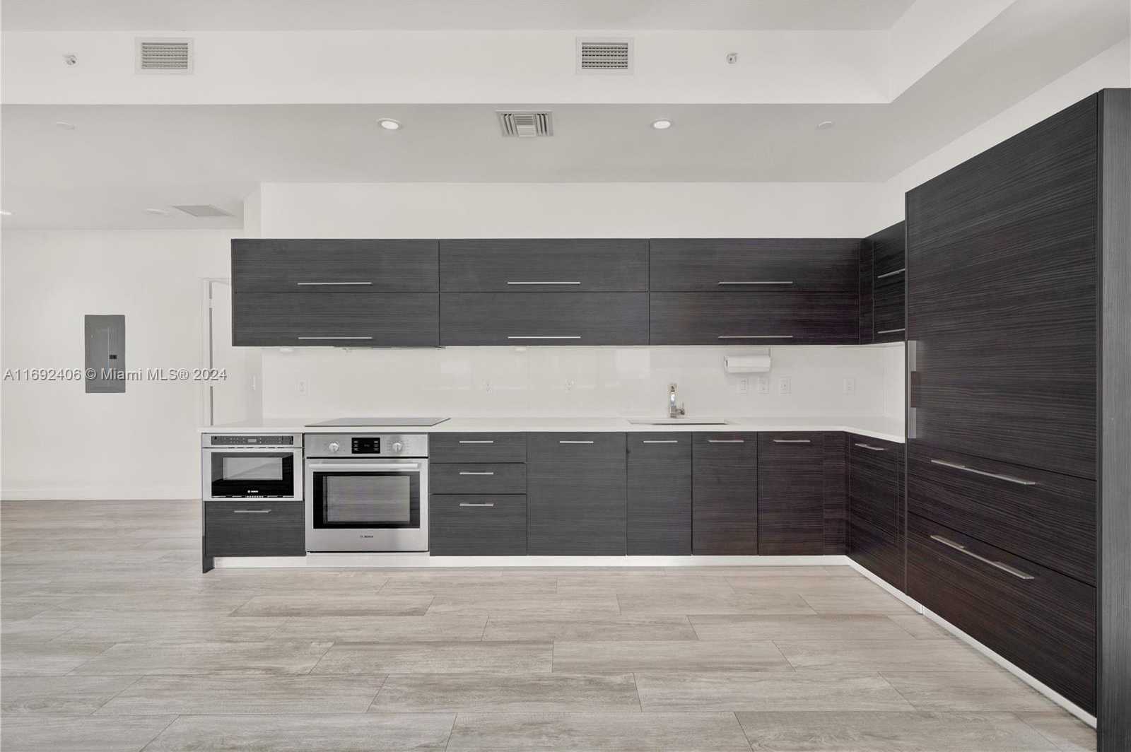 Small Image of 45 SOUTH WEST 9TH ST #4306, Miami Number 3