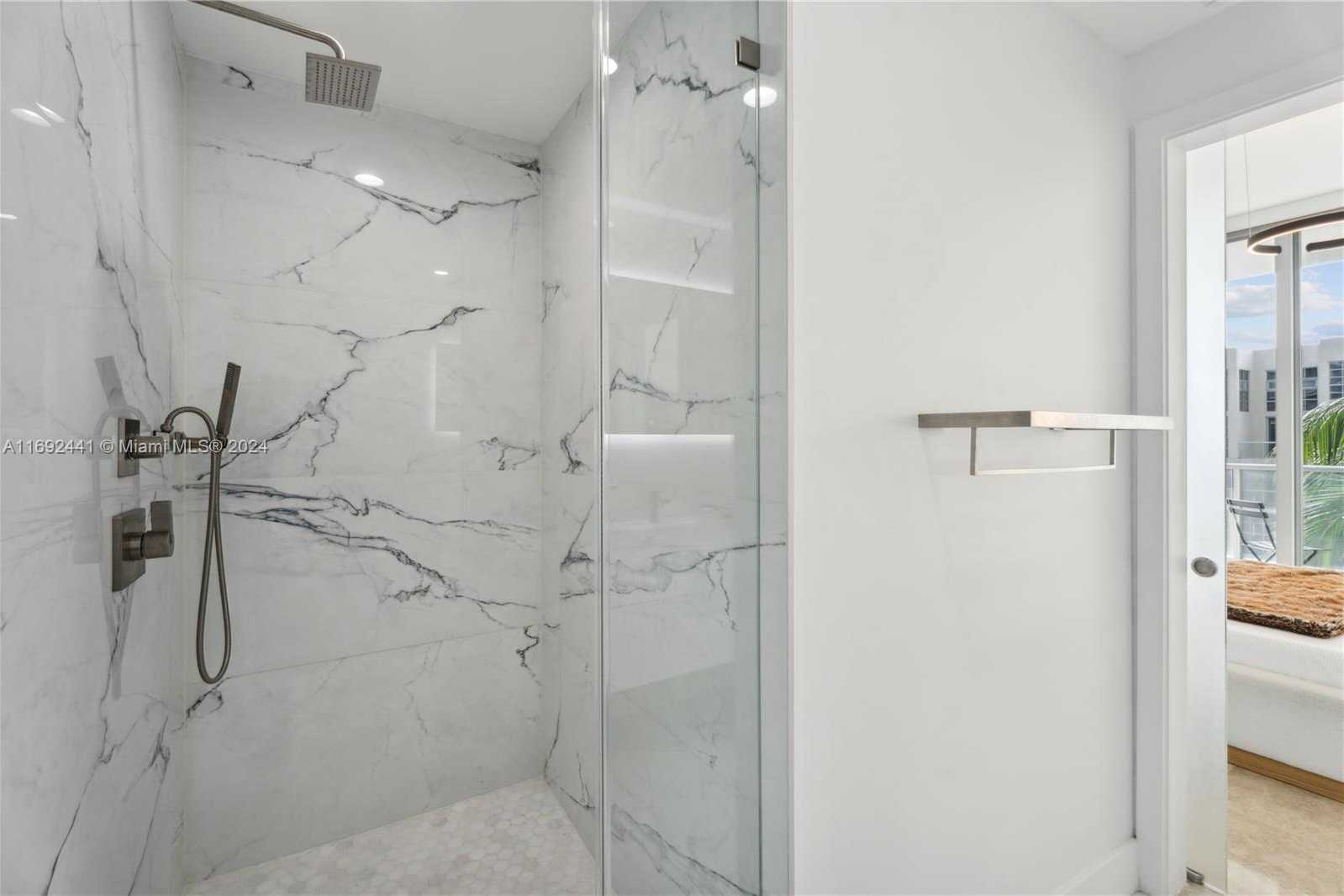 Small Image of 3470 EAST COAST AVE #H1008, Miami Number 8