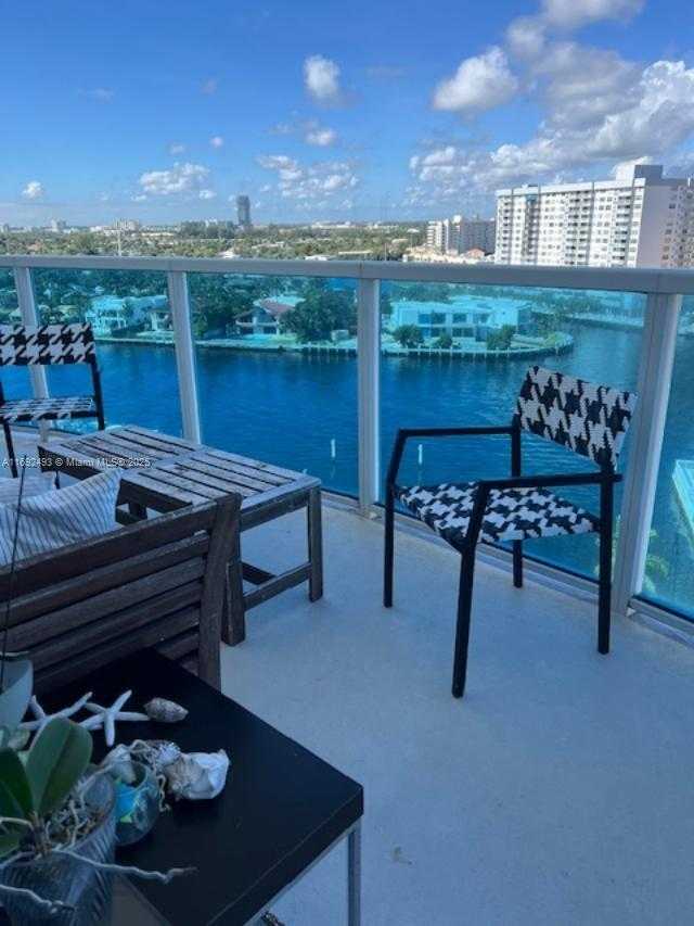 Small Image of 1945 SOUTH OCEAN DR #1108, Hallandale Beach Number 4