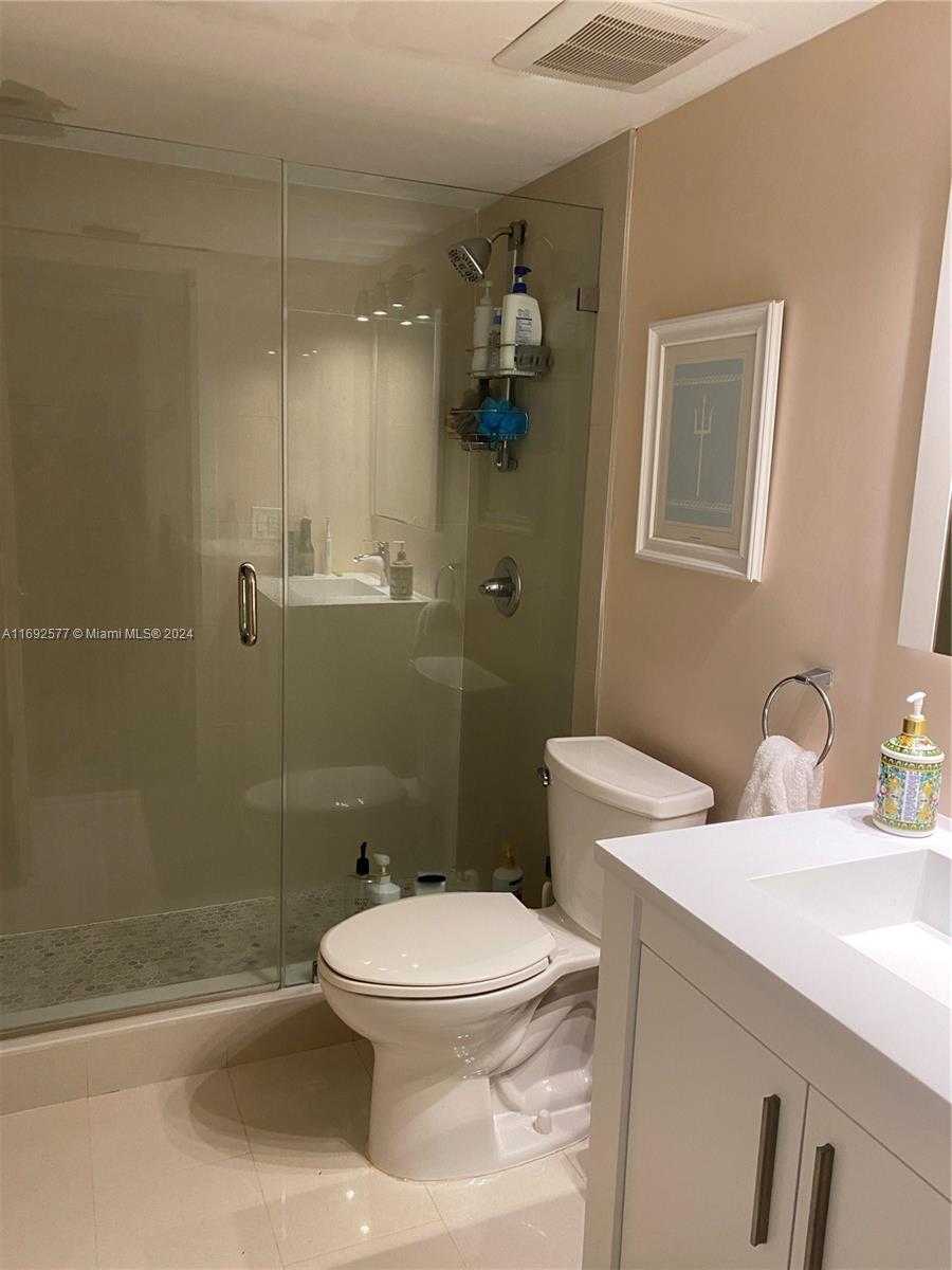 Small Image of 13380 SOUTH WEST 91ST TER #E, Miami Number 12