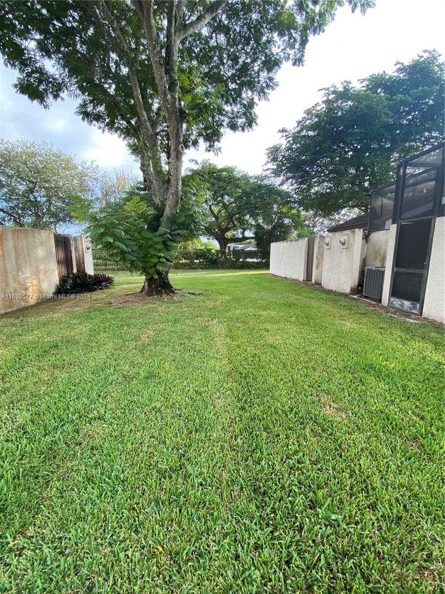Small Image of 13380 SOUTH WEST 91ST TER #E, Miami Number 18