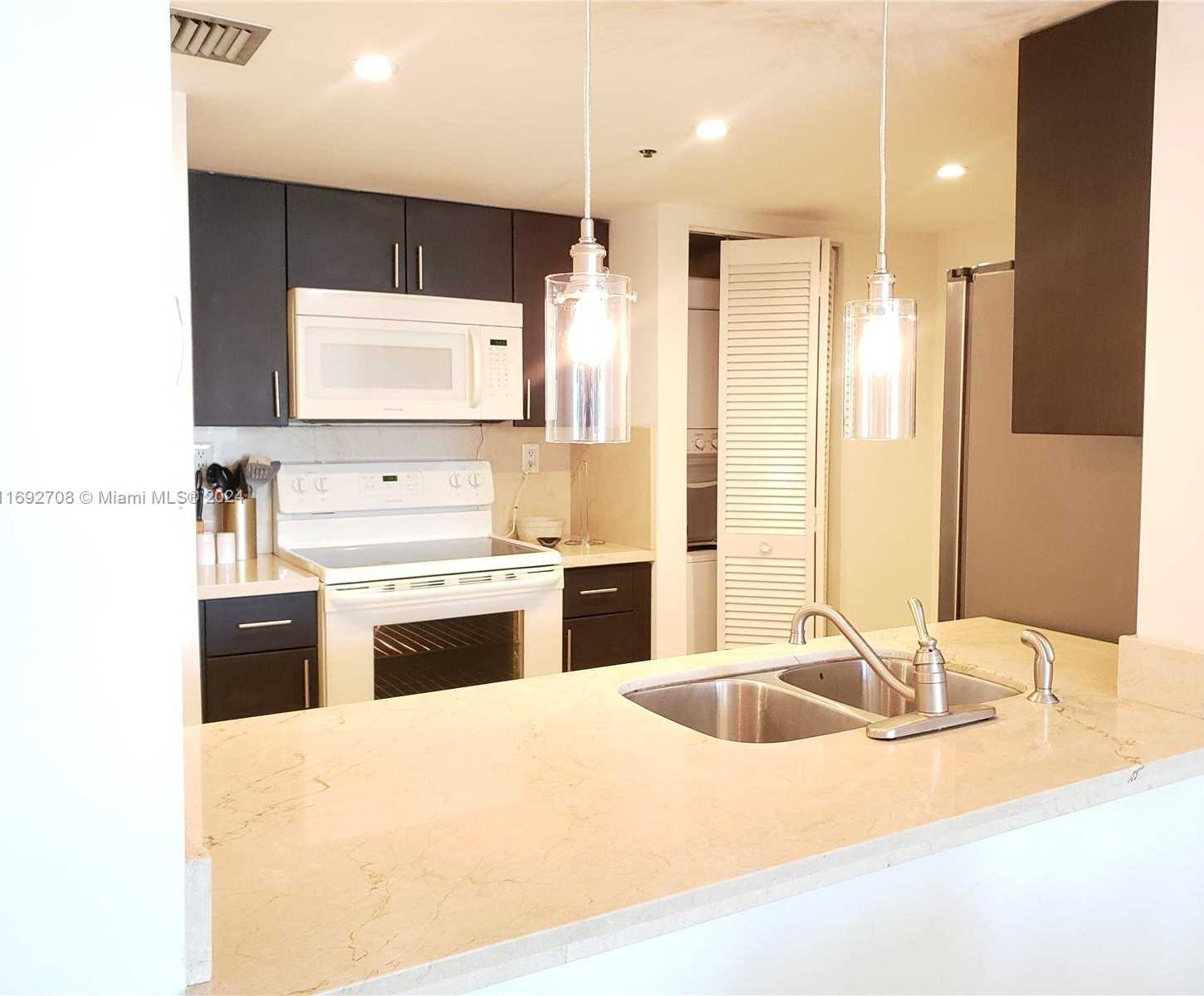 Small Image of 1717 NORTH BAYSHORE DR #A-1253, Miami Number 3
