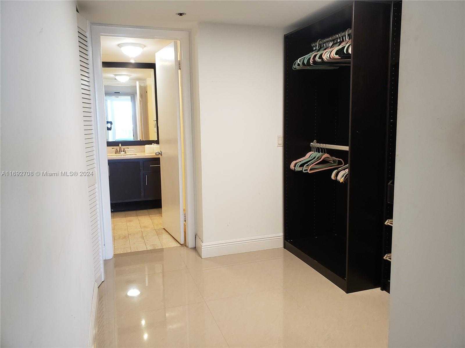 Small Image of 1717 NORTH BAYSHORE DR #A-1253, Miami Number 5