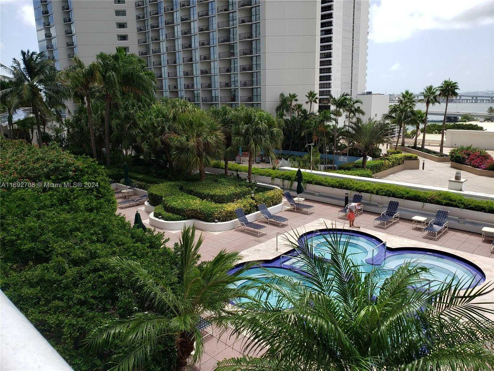 Small Image of 1717 NORTH BAYSHORE DR #A-1253, Miami Number 6