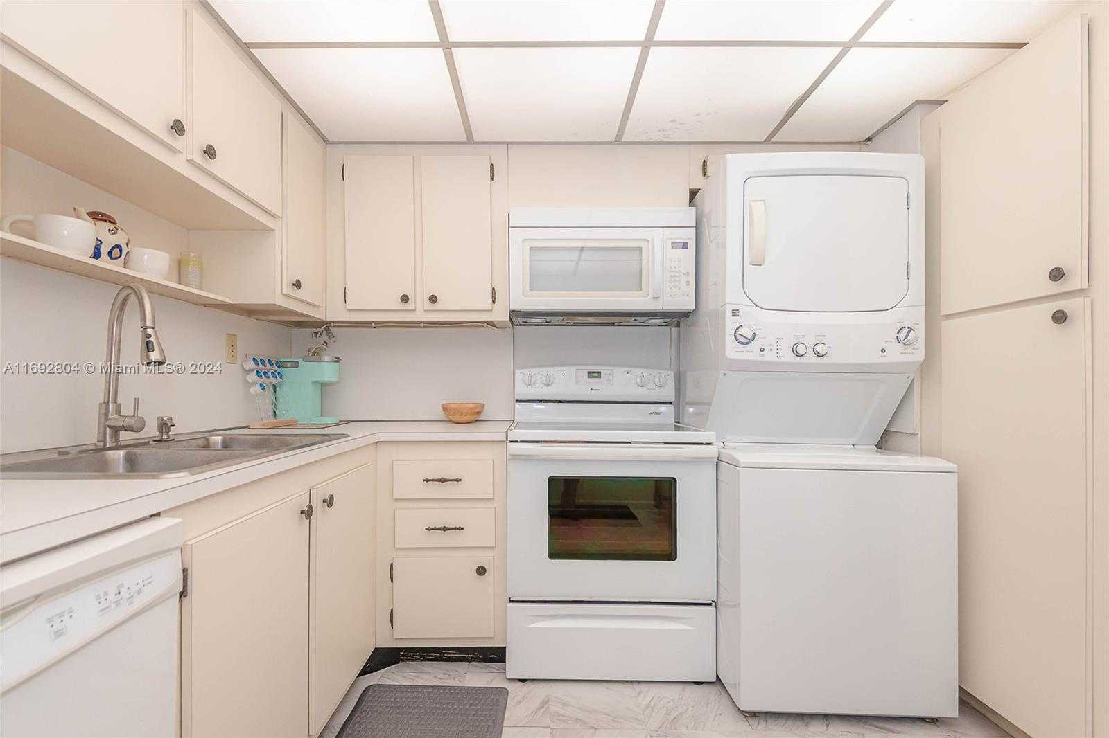 Small Image of 1865 BRICKELL AVE #A407, Miami Number 5