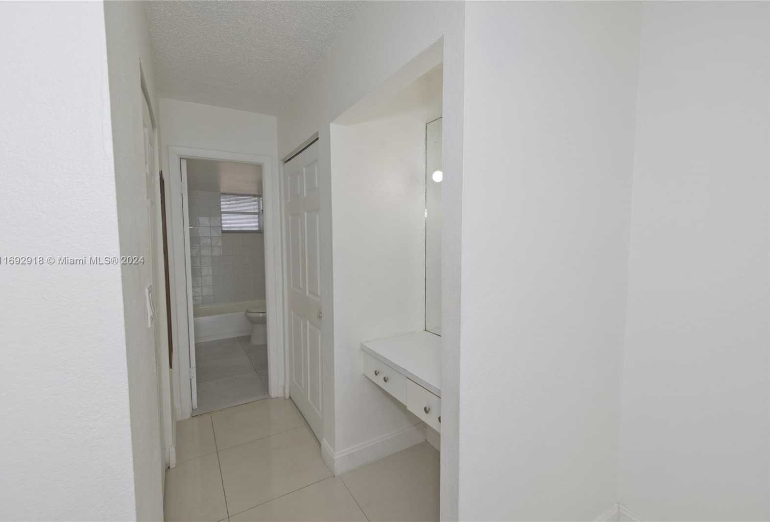 Small Image of 2903 NORTH MIAMI BEACH BLVD #806, North Miami Beach Number 17