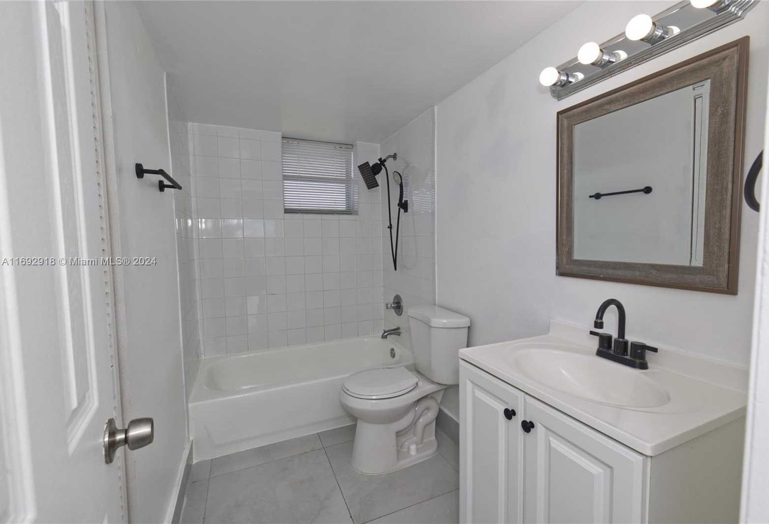 Small Image of 2903 NORTH MIAMI BEACH BLVD #806, North Miami Beach Number 18