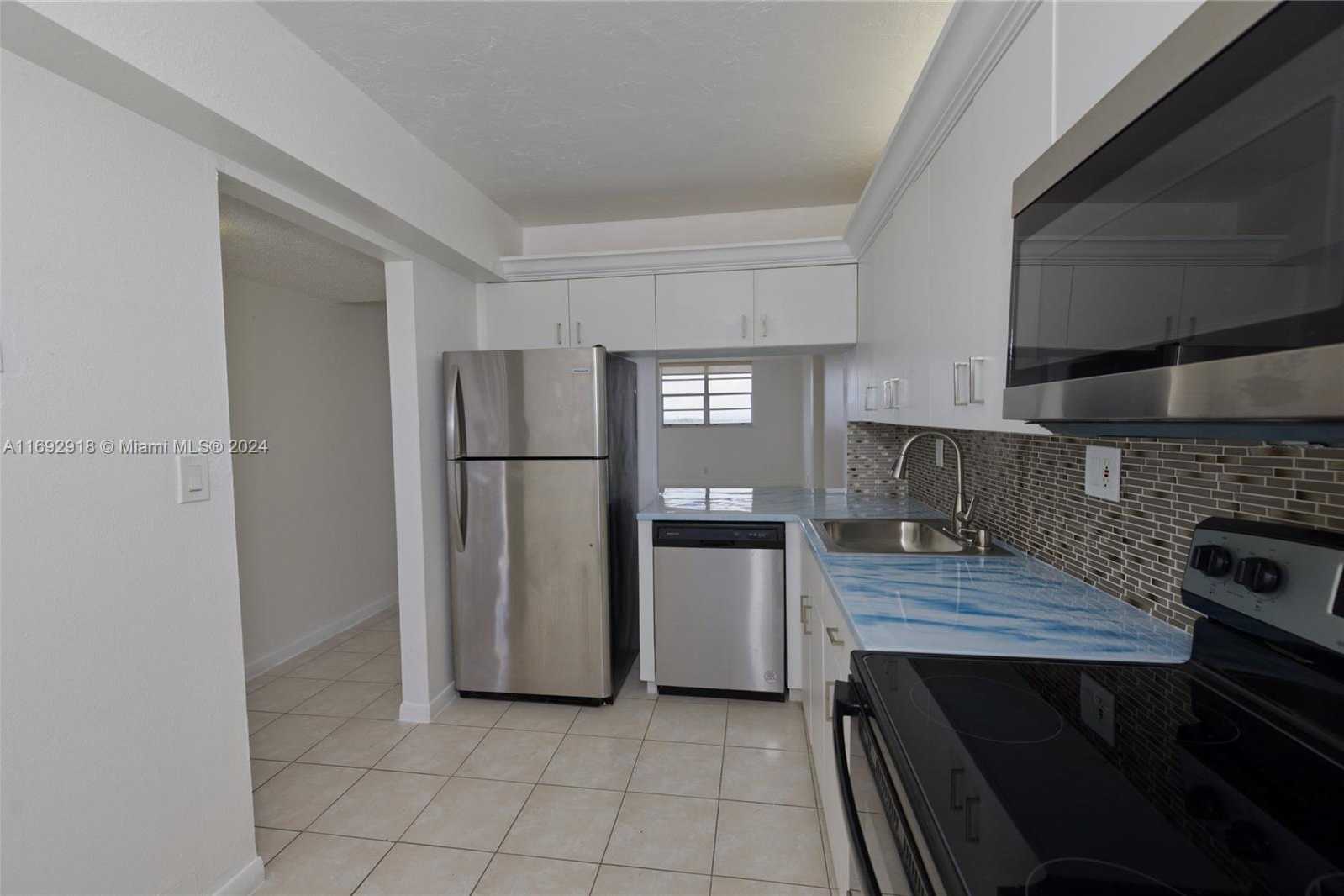 Small Image of 2903 NORTH MIAMI BEACH BLVD #806, North Miami Beach Number 2