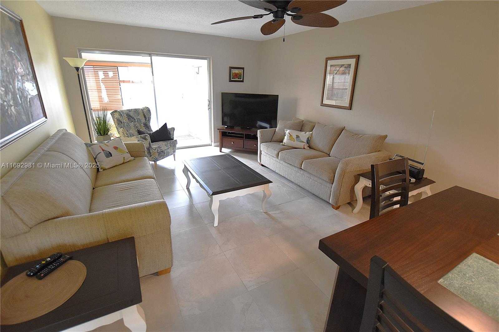 Small Image of 2688 EAST DUDLEY DR #H, West Palm Beach Number 2