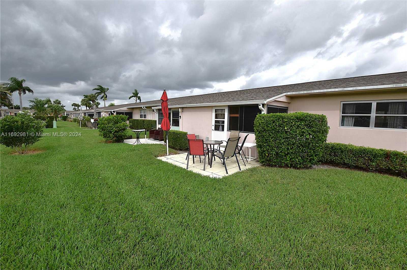 Small Image of 2688 EAST DUDLEY DR #H, West Palm Beach Number 34