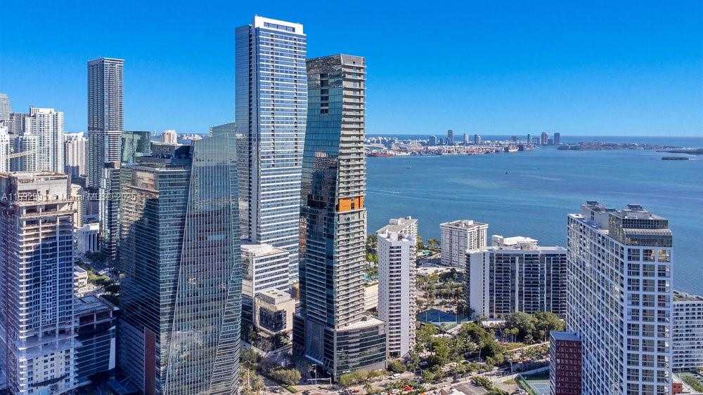 Small Image of 1451 BRICKELL AVE #2706, Miami Number 27