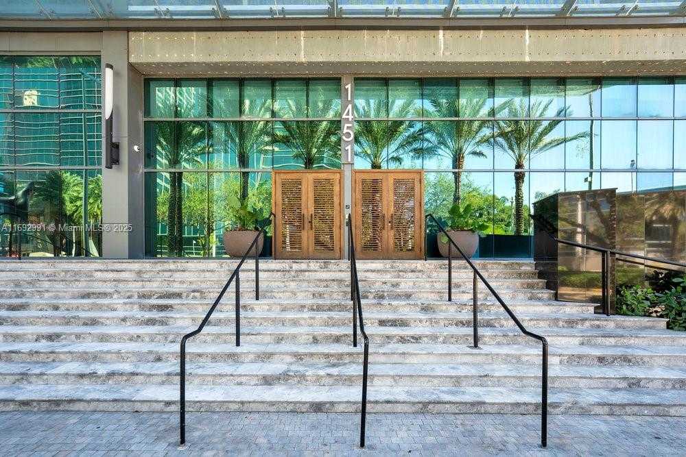 Small Image of 1451 BRICKELL AVE #2706, Miami Number 30