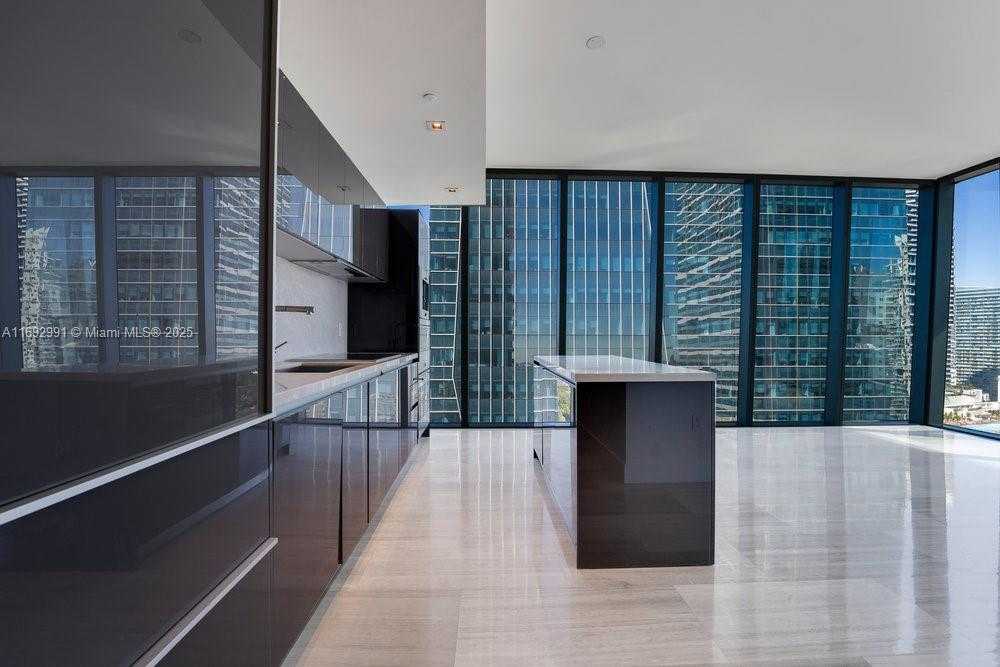 Small Image of 1451 BRICKELL AVE #2706, Miami Number 5