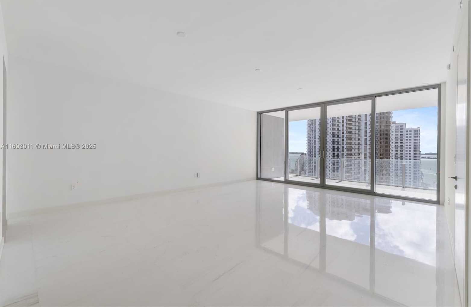 Small Image of 300 BISCAYNE BLVD WAY #2103, Miami Number 10
