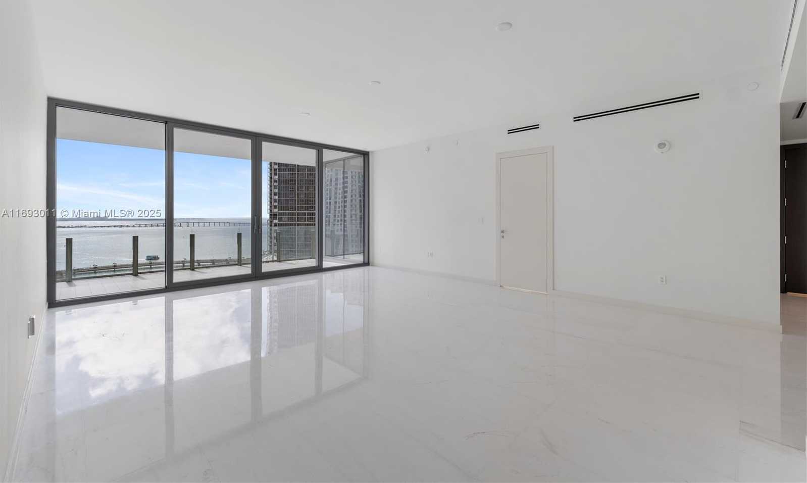 Small Image of 300 BISCAYNE BLVD WAY #2103, Miami Number 11