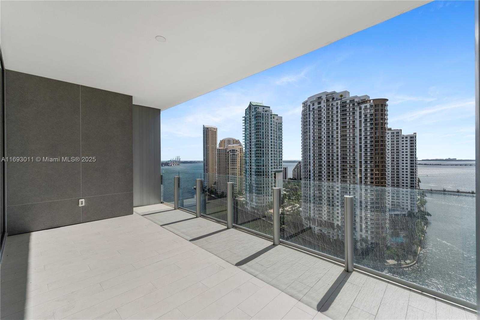 Small Image of 300 BISCAYNE BLVD WAY #2103, Miami Number 13