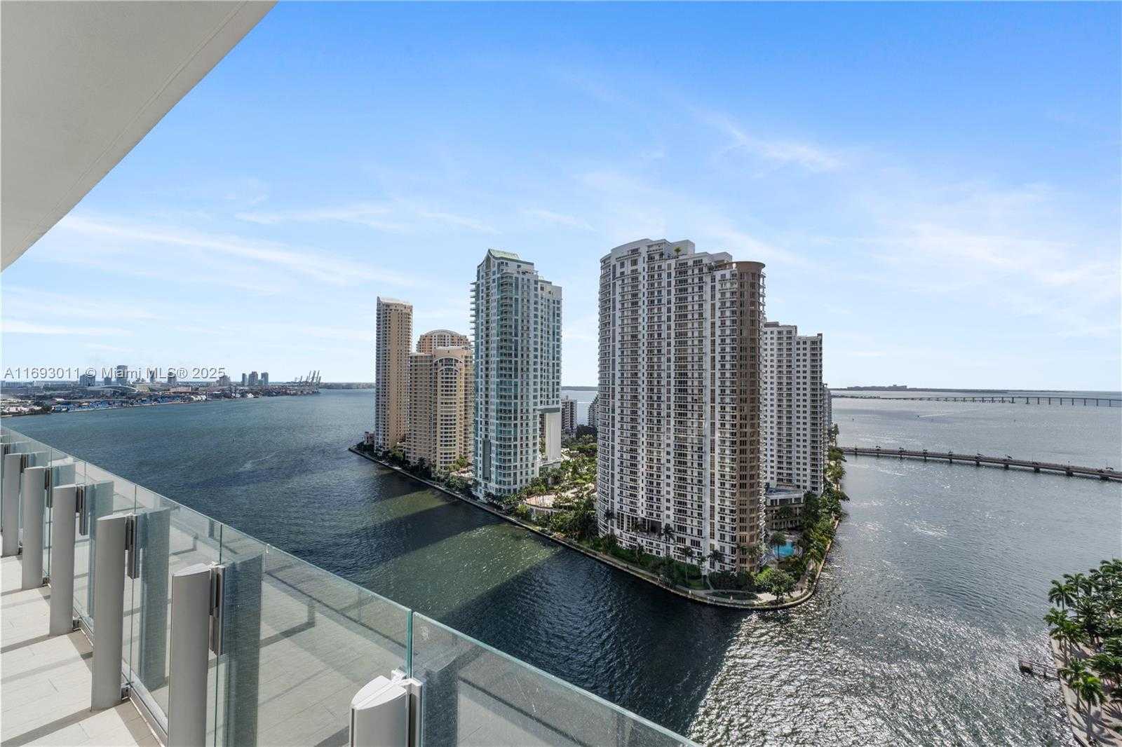 Small Image of 300 BISCAYNE BLVD WAY #2103, Miami Number 14