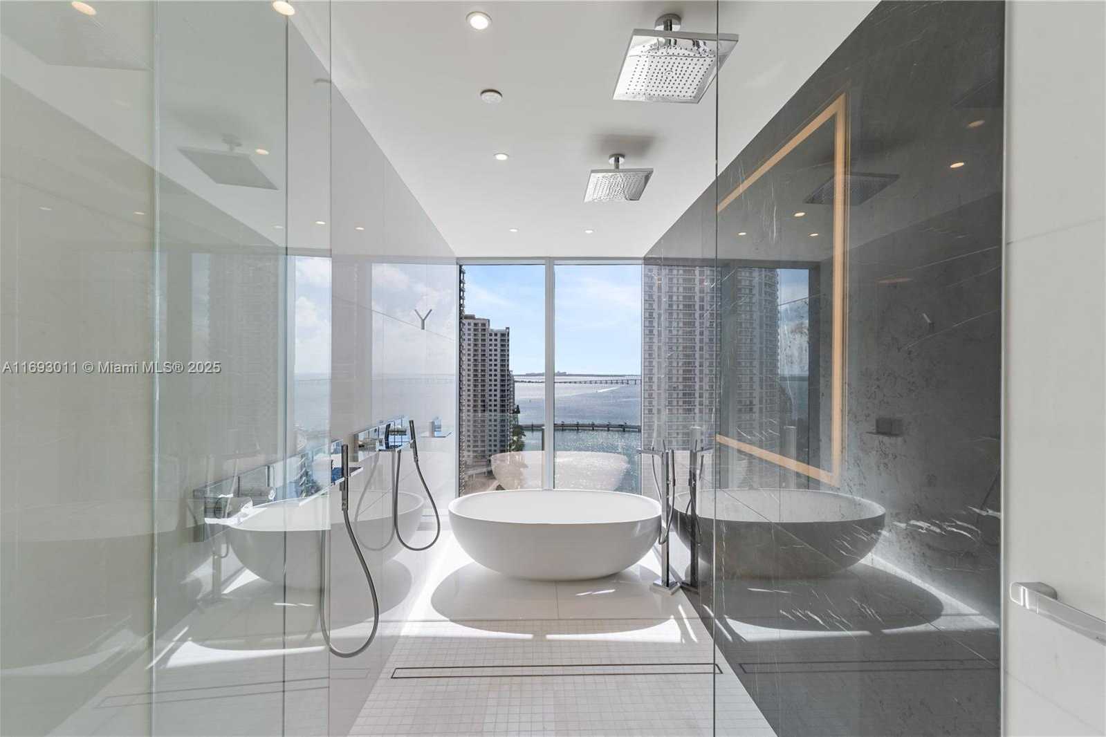 Small Image of 300 BISCAYNE BLVD WAY #2103, Miami Number 28
