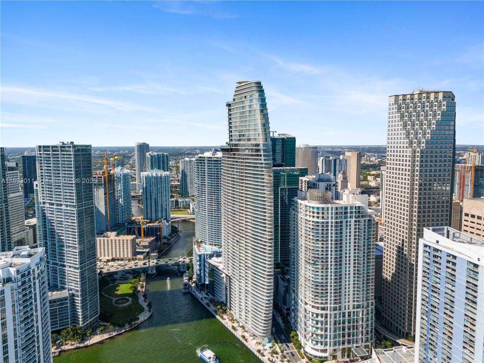 Small Image of 300 BISCAYNE BLVD WAY #2103, Miami Number 3