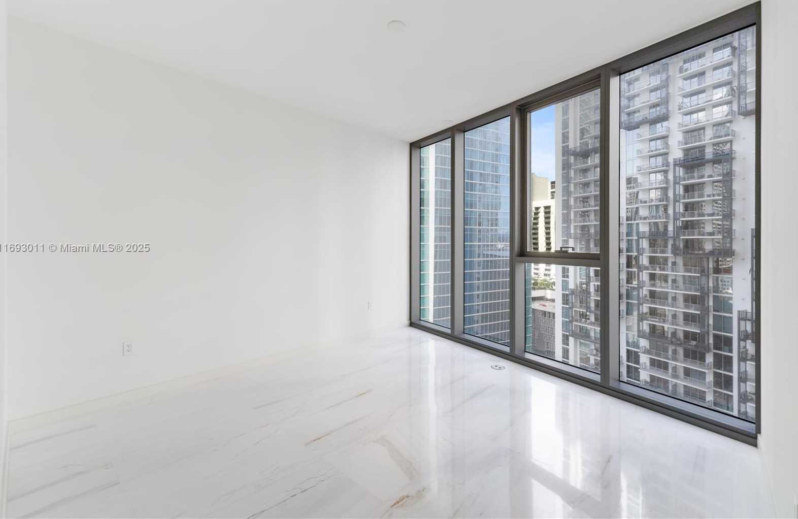 Small Image of 300 BISCAYNE BLVD WAY #2103, Miami Number 39