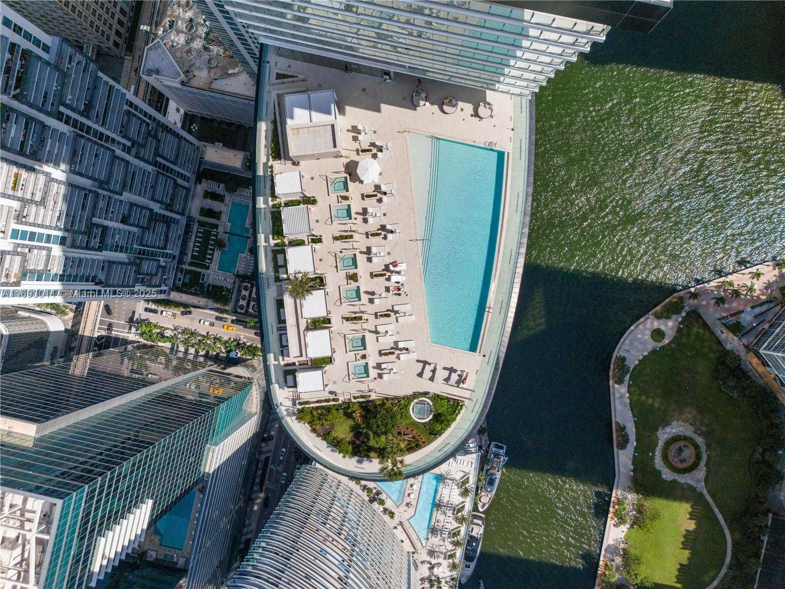 Small Image of 300 BISCAYNE BLVD WAY #2103, Miami Number 6