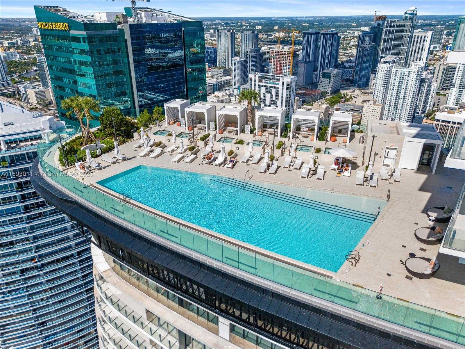 Small Image of 300 BISCAYNE BLVD WAY #2103, Miami Number 7
