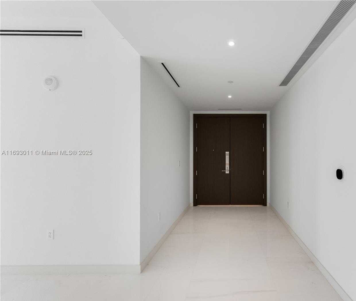 Small Image of 300 BISCAYNE BLVD WAY #2103, Miami Number 9