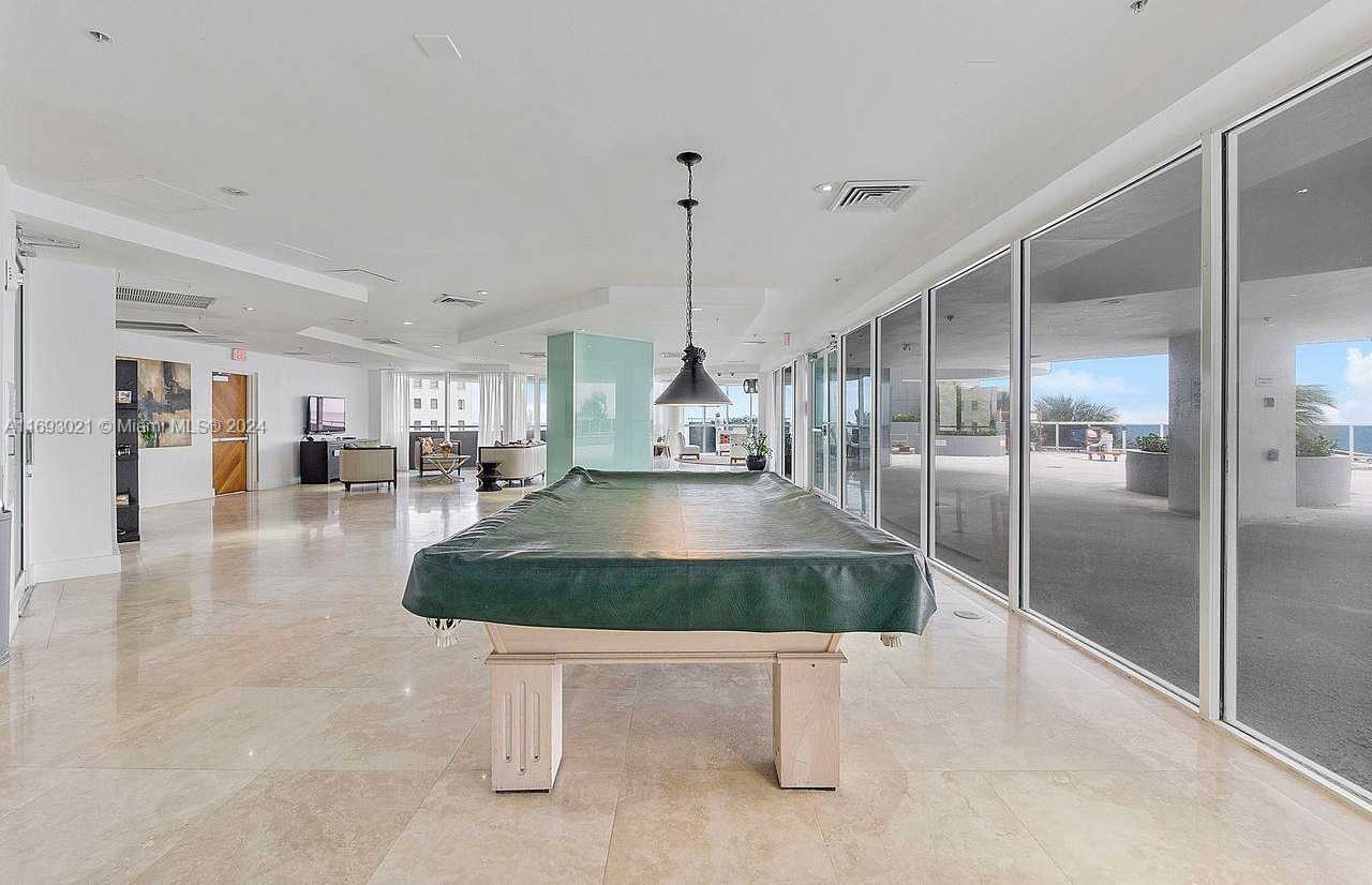 Small Image of 6301 COLLINS AVE #1508, Miami Beach Number 31