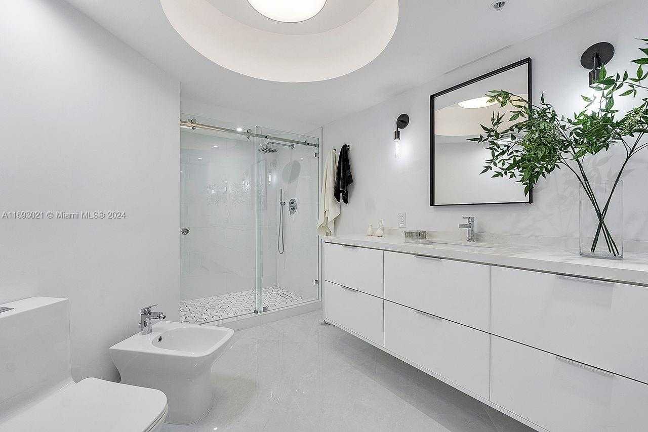 Small Image of 6301 COLLINS AVE #1508, Miami Beach Number 6