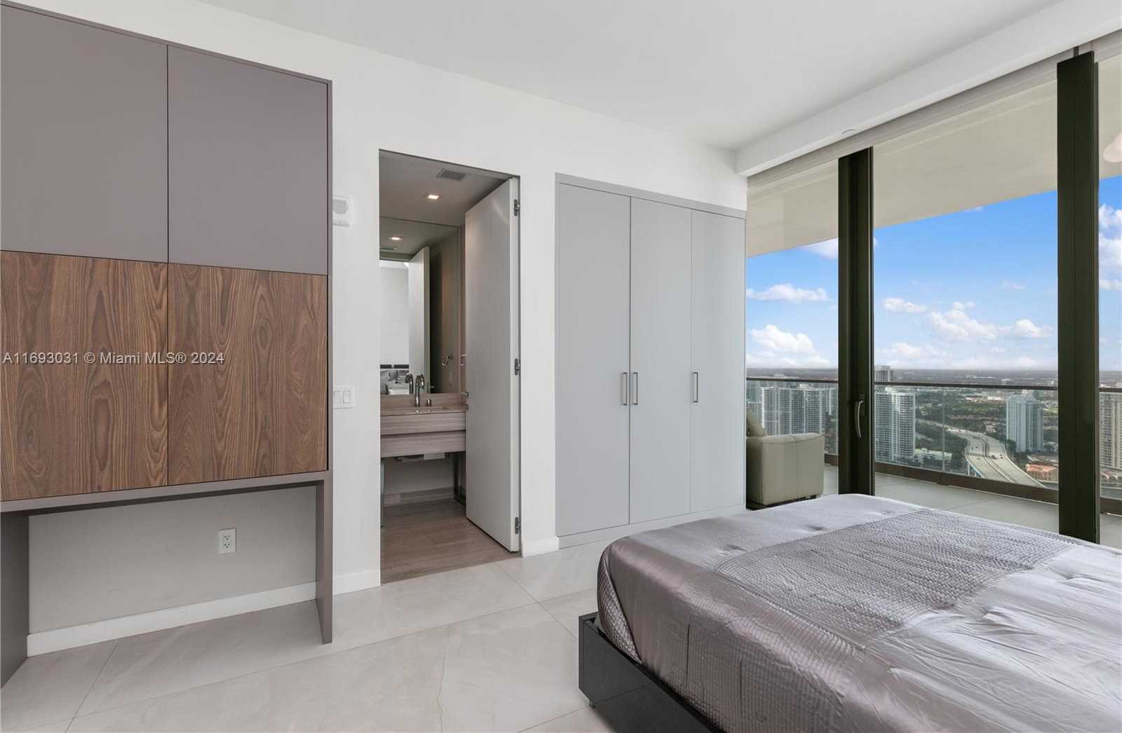 Small Image of 18975 COLLINS AVE #3402, Sunny Isles Beach Number 32