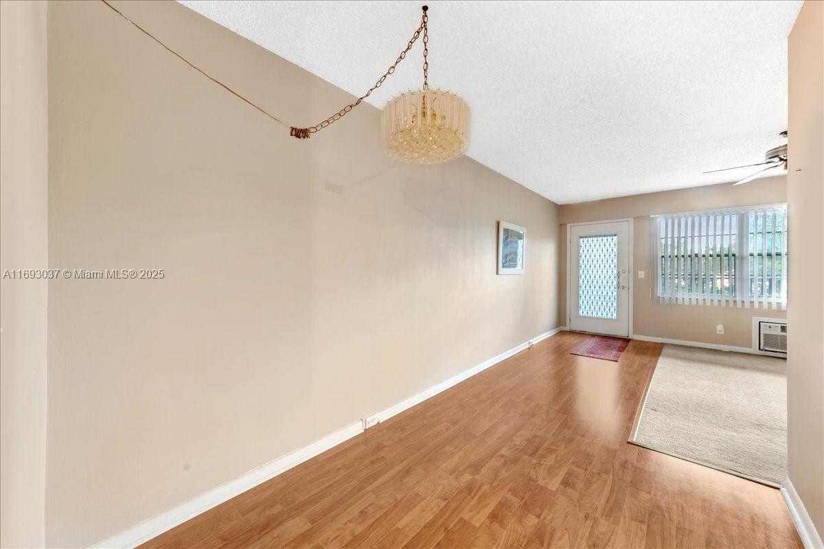 Small Image of 13500 SOUTH WEST 1ST ST #307U, Pembroke Pines Number 10