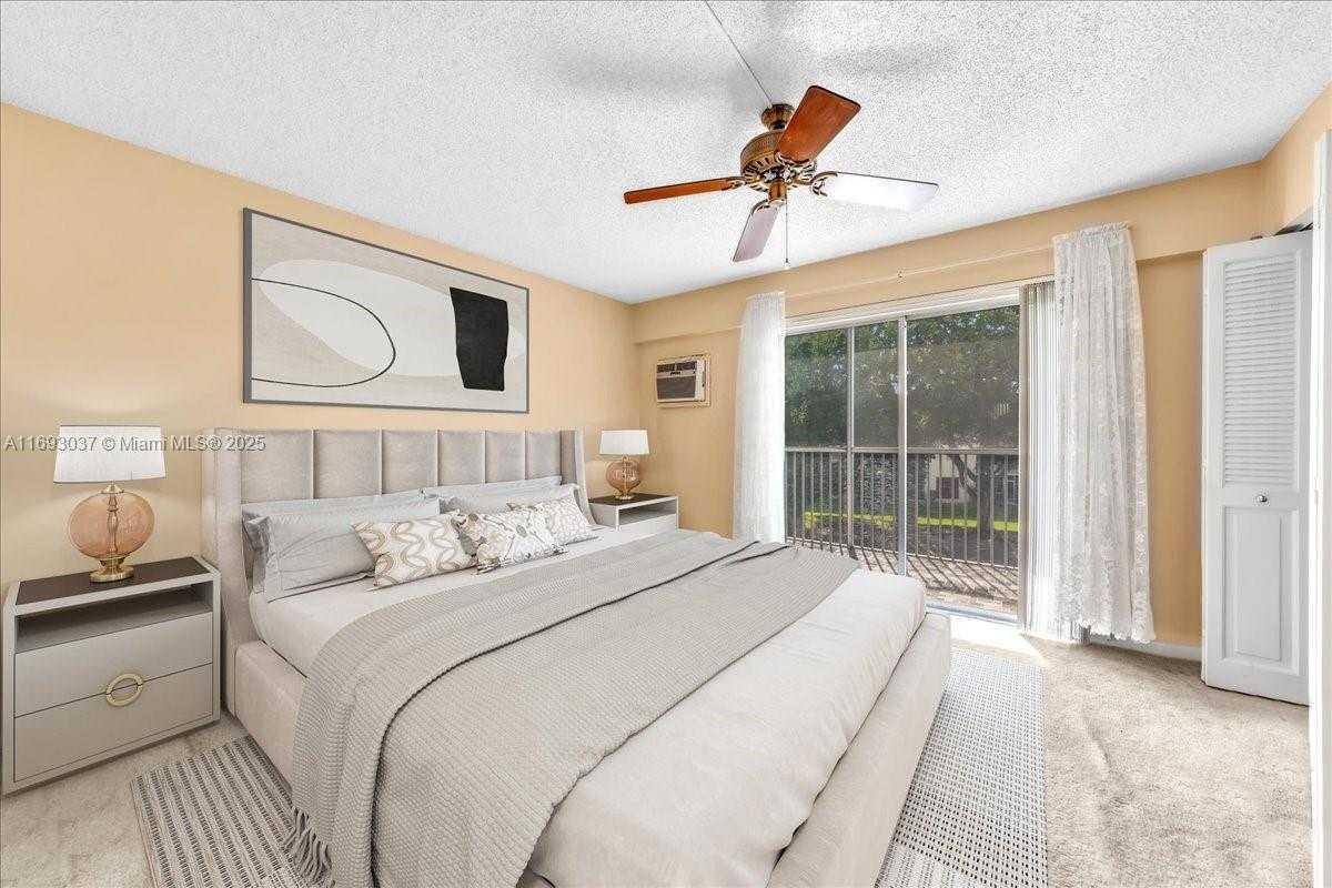 Small Image of 13500 SOUTH WEST 1ST ST #307U, Pembroke Pines Number 16