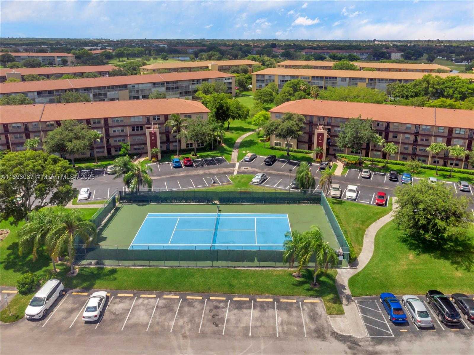 Small Image of 13500 SOUTH WEST 1ST ST #307U, Pembroke Pines Number 35