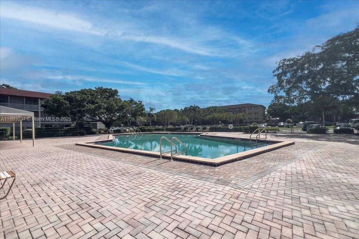 Small Image of 13500 SOUTH WEST 1ST ST #307U, Pembroke Pines Number 40