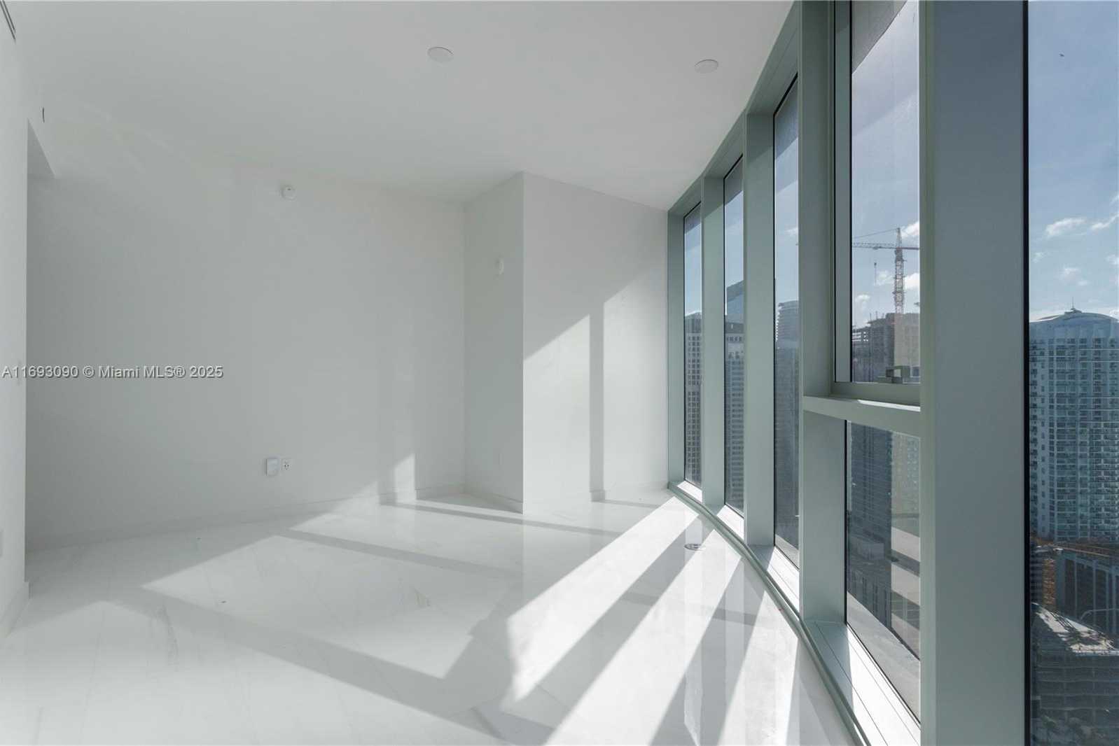 Small Image of 300 BISCAYNE BLVD WAY #3307, Miami Number 26