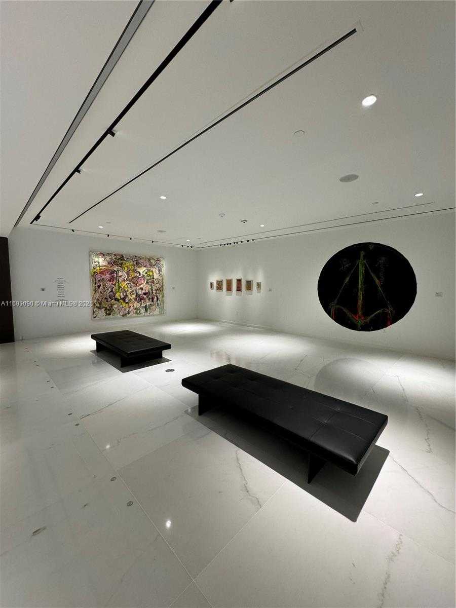 Small Image of 300 BISCAYNE BLVD WAY #3307, Miami Number 44