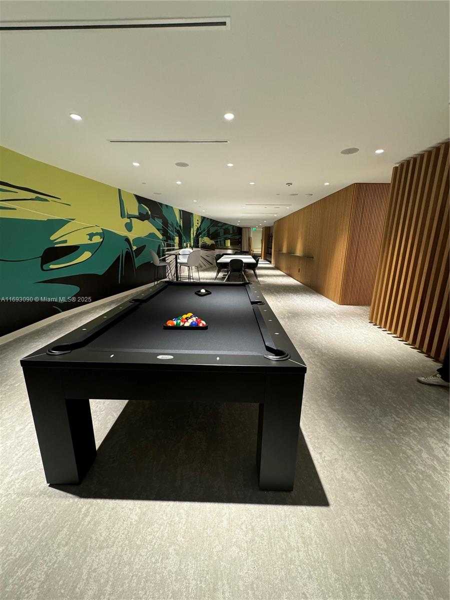 Small Image of 300 BISCAYNE BLVD WAY #3307, Miami Number 47