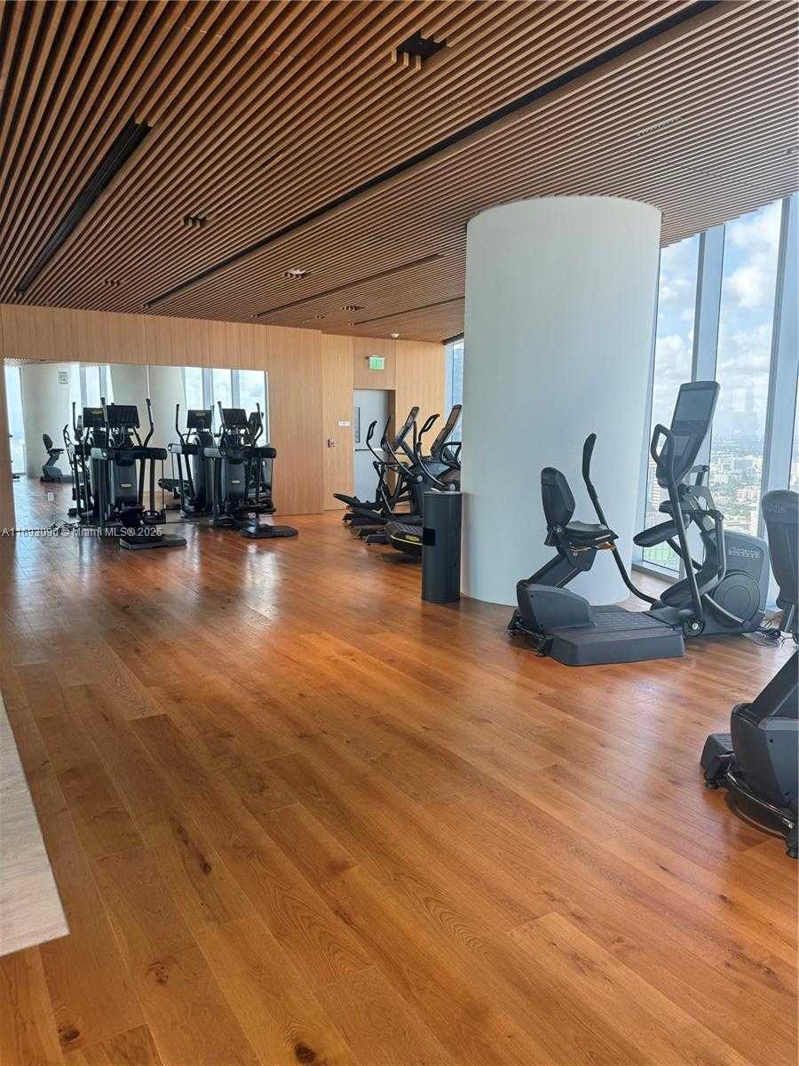 Small Image of 300 BISCAYNE BLVD WAY #3307, Miami Number 56