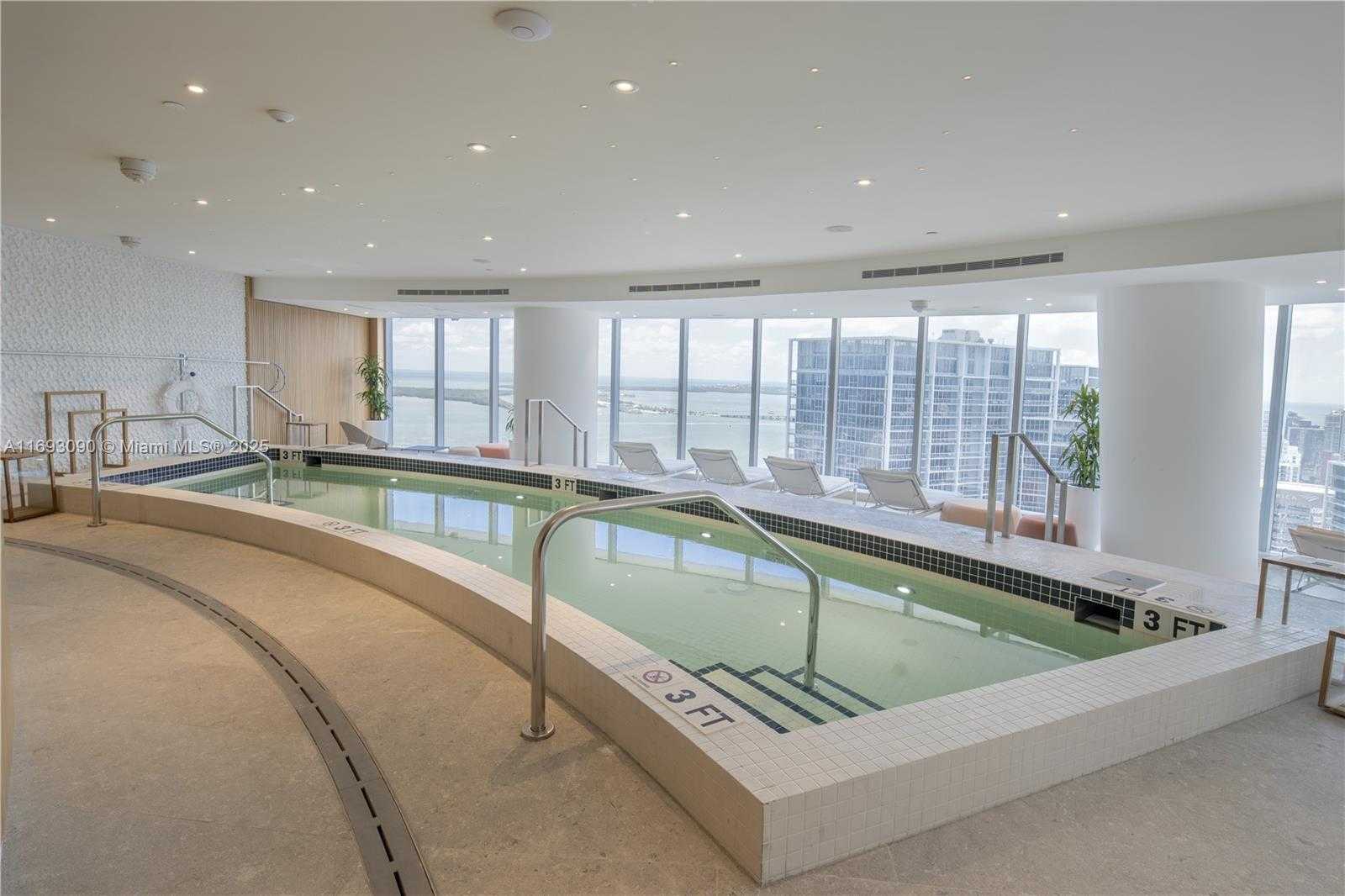 Small Image of 300 BISCAYNE BLVD WAY #3307, Miami Number 57