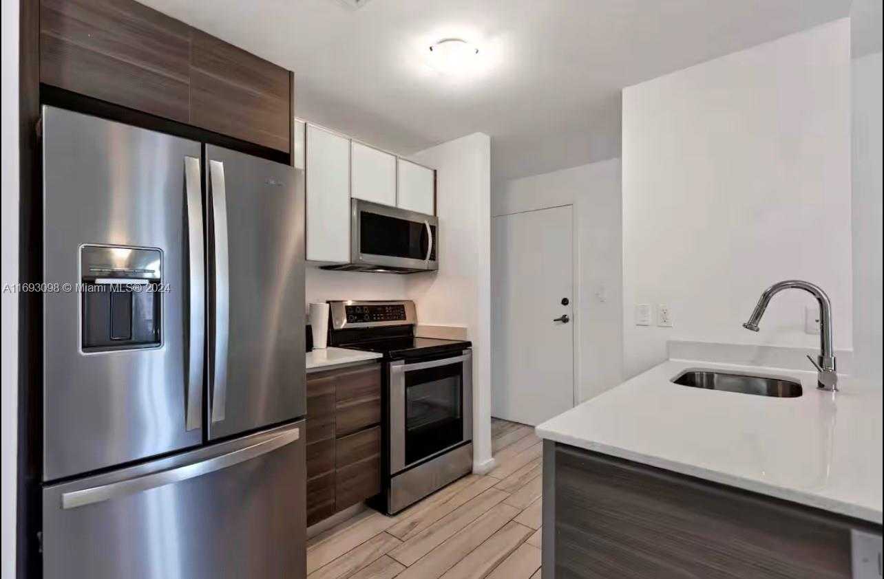 Small Image of 481 NORTH EAST 29TH ST #702, Miami Number 14