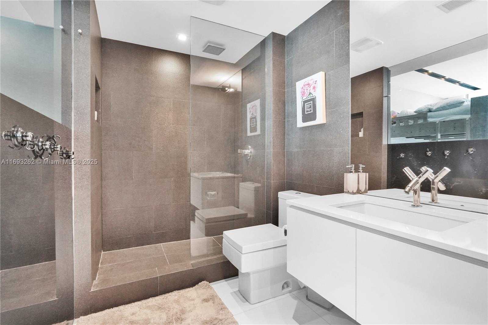 Small Image of 3535 SOUTH OCEAN DRIVE #2104, Hollywood Number 37