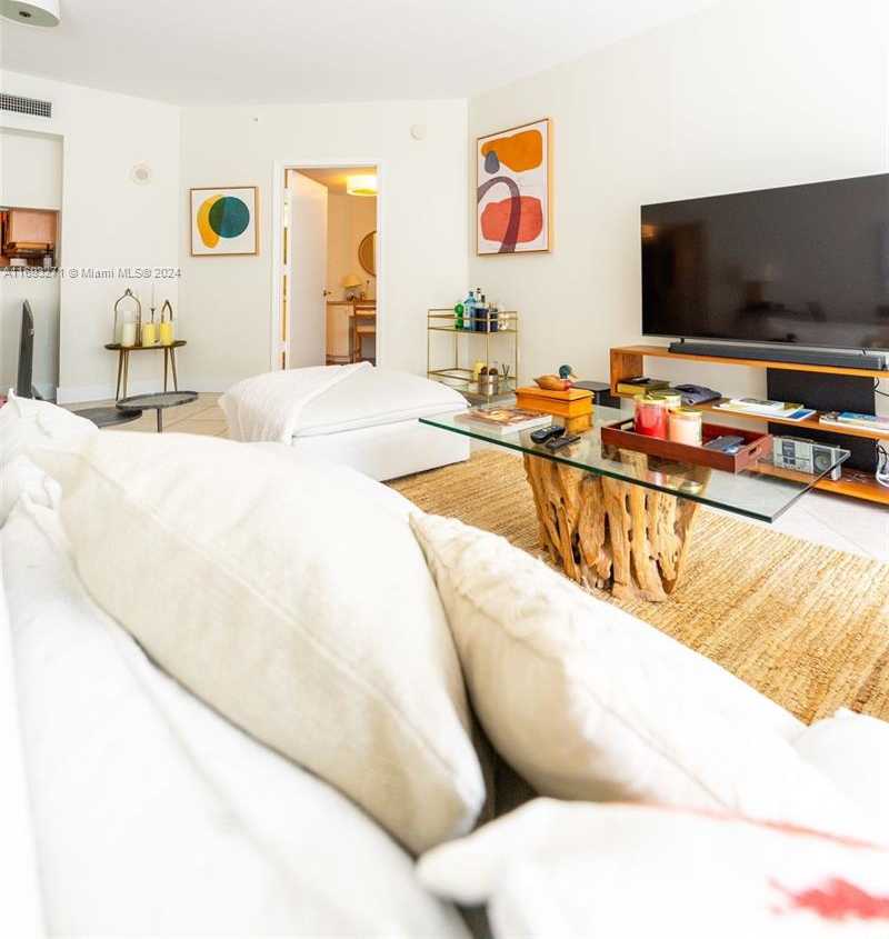 Small Image of 9595 COLLINS AVE #N9-C, Surfside Number 22