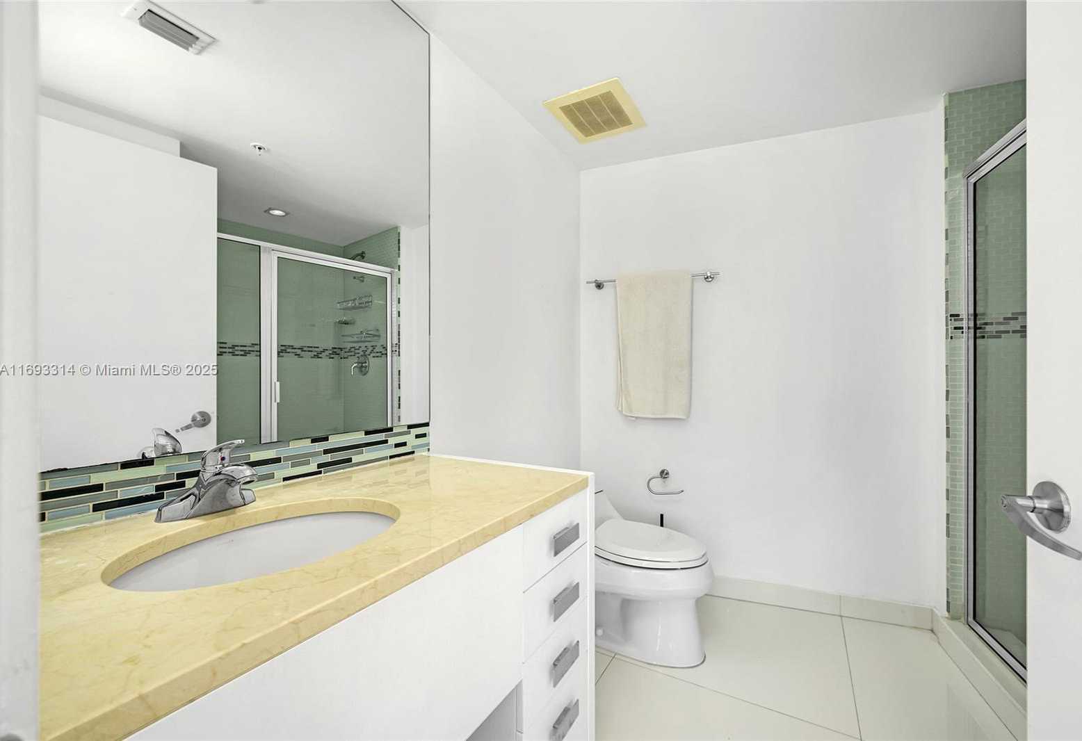 Small Image of 18201 COLLINS AVE #1002, Sunny Isles Beach Number 9